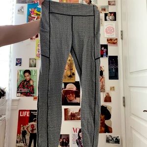 LULULEMON Houndstooth Leggings🤍🖤